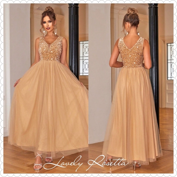 Sparkling Elegance Sequin V-Neck Sleeveless Dress - Picture 1 of 12
